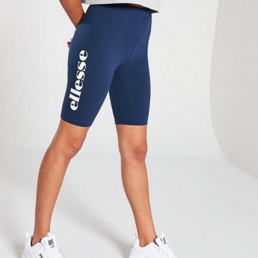 Ellesse heritage women's tour short blue size us 4
